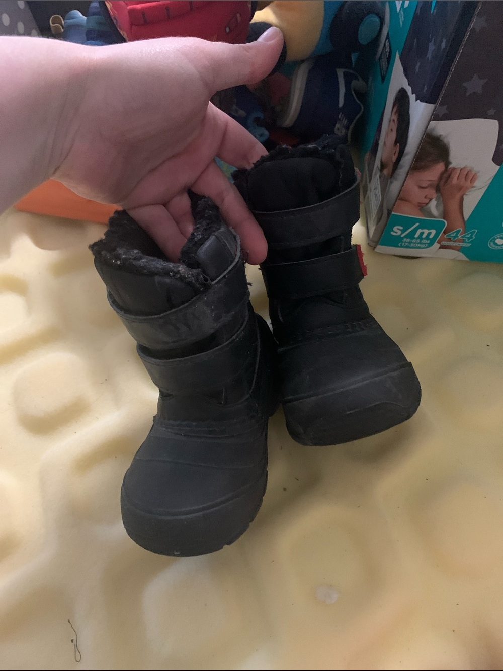 wonder nation Black Kids Snow Boots with Velcro Straps